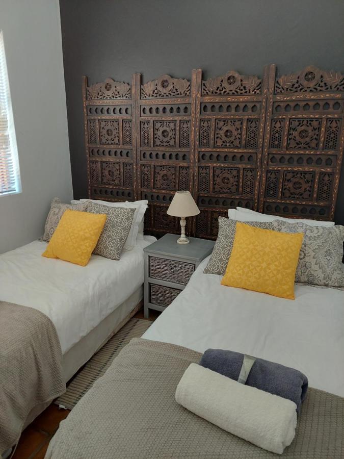 Langebaan Sea Cottages ภายนอก รูปภาพ
